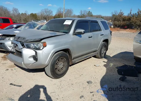 2014 Toyota 4Runner Sr5 z USA, uszkodzony, nr VIN JTEZU5JR5E5079080